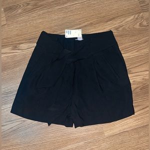 H&M Black Linen blend Shorts, Size 4